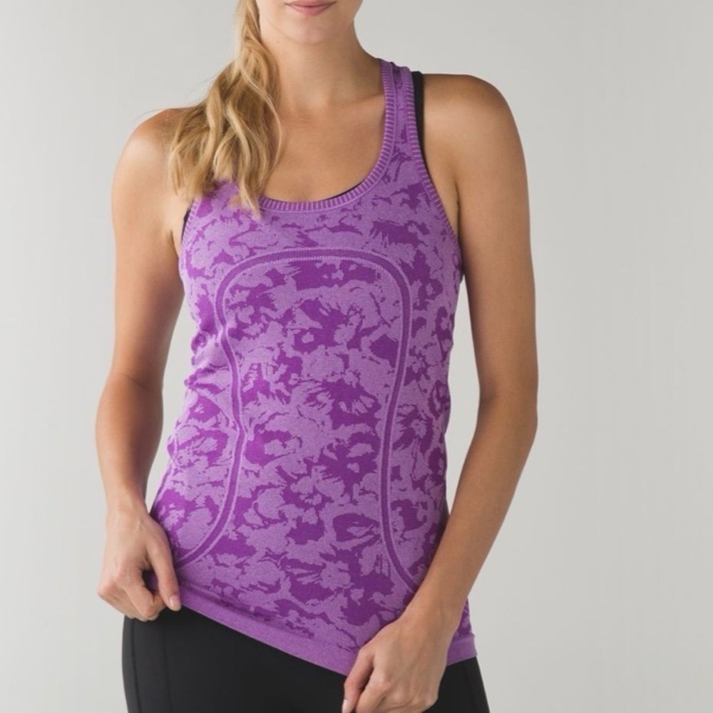 Lululemon Swiftly Tech Racerback
Heathered Tender Violet size 8